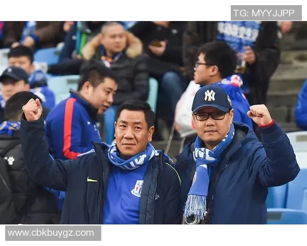 足球明星曾诚发型解析及其对球迷时尚潮流的影响