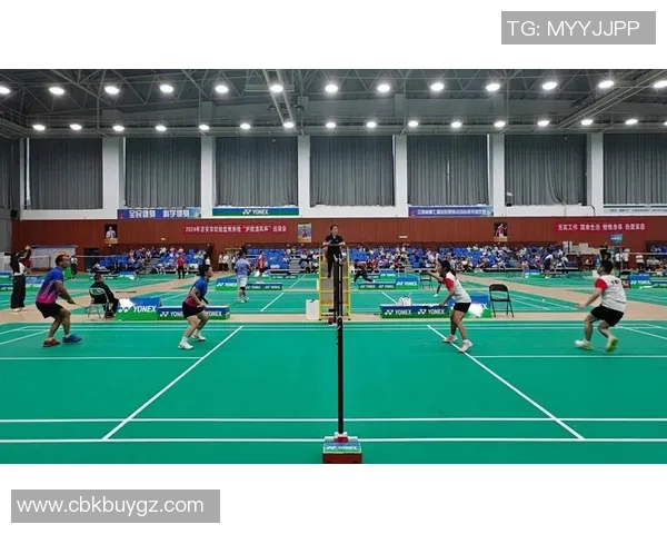 重庆羽毛球队技术实力强劲荣登全国第十名引发关注与期待