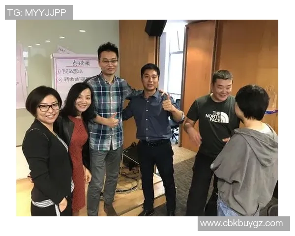 深圳篮球队与南京篮球队赛后复盘团队协作表现分析与启示 深圳篮球队与南京篮球队赛后复盘团队协作表现分析与启示